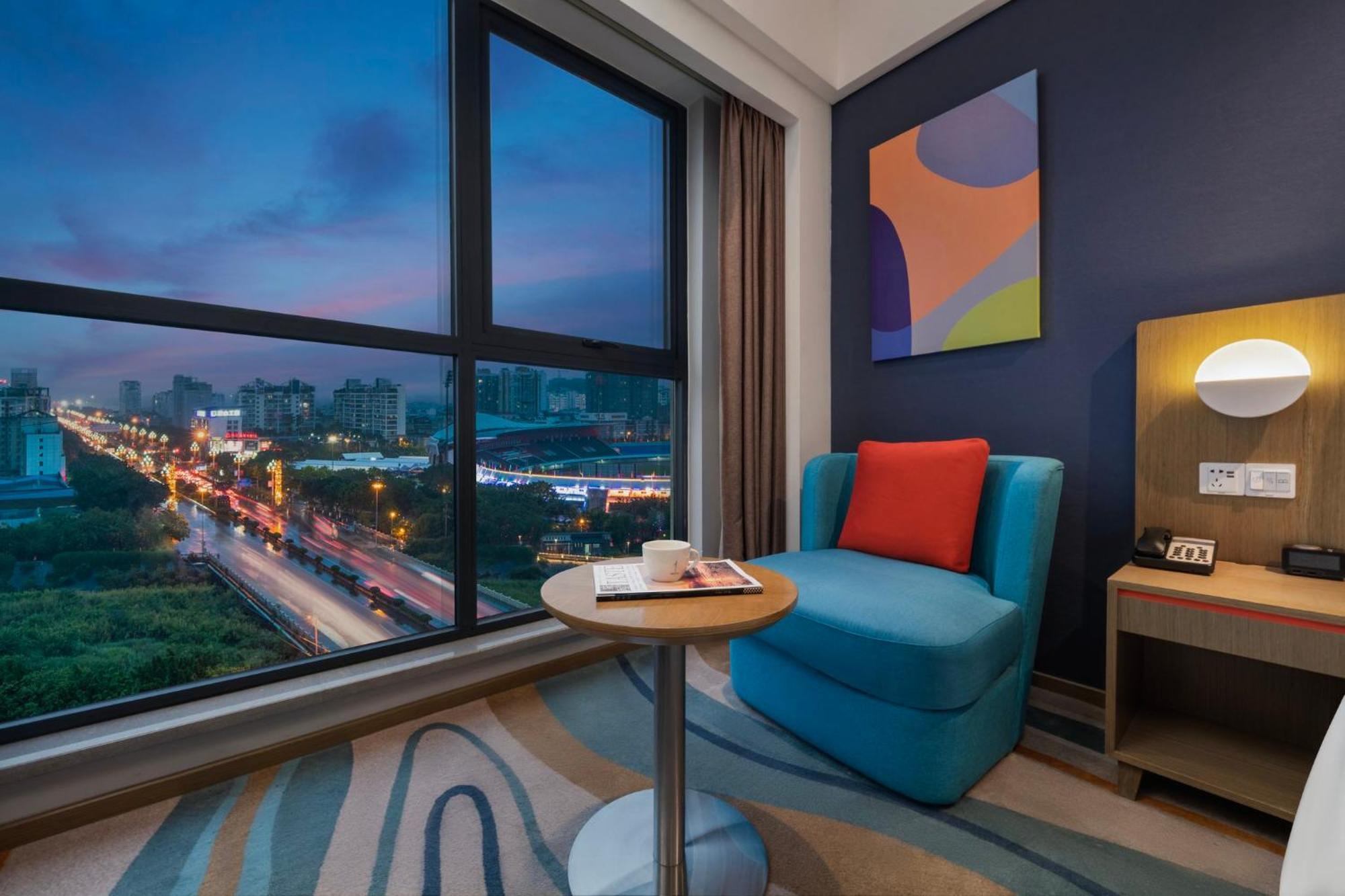 Holiday Inn Express - Xichang City Center By Ihg Zewnętrze zdjęcie