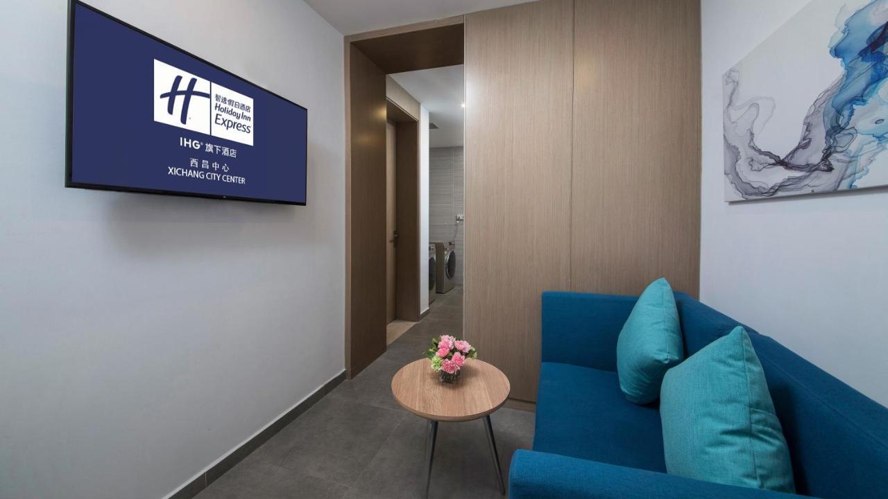 Holiday Inn Express - Xichang City Center By Ihg Zewnętrze zdjęcie